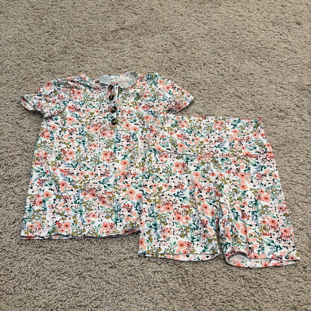 LouLou&Company Shortie Set